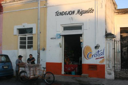a typical Merida "supermarket"